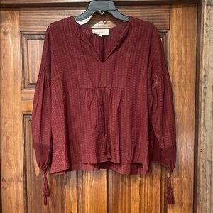 The GREAT tassel peasant blouse size 1 equal to a small